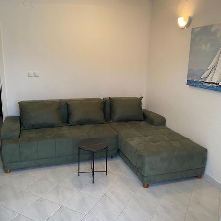 Nela Apartment Rabac Bagian luar foto