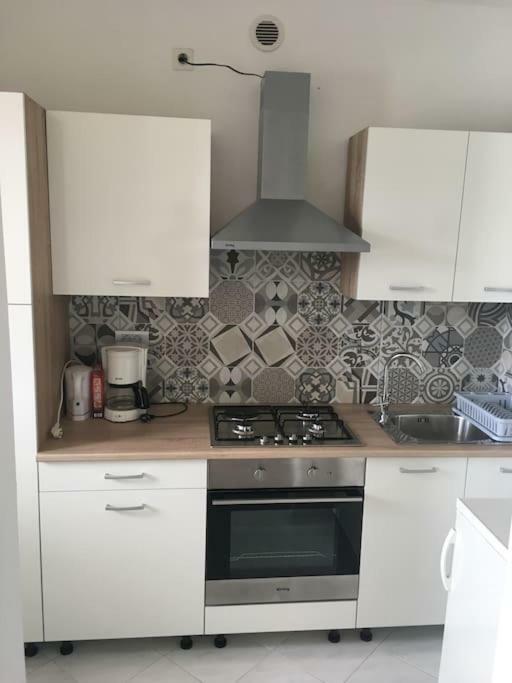 Nela Apartment Rabac Bagian luar foto