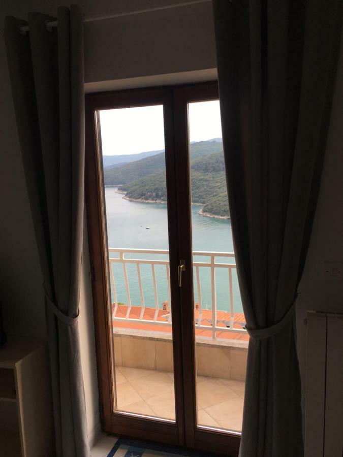 Nela Apartment Rabac Bagian luar foto